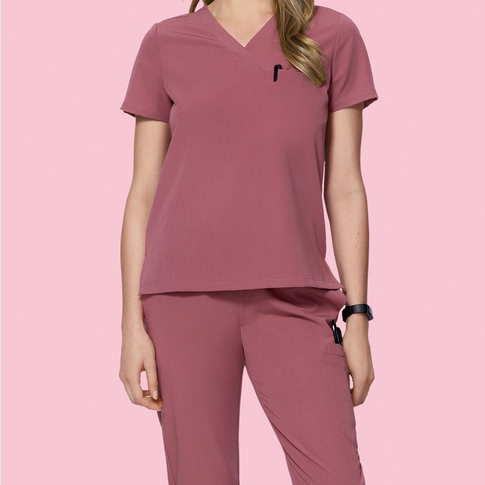 Mandala one pocket scrub top